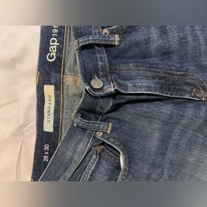 Gap standard mens jeans, size 28/30 in great condition